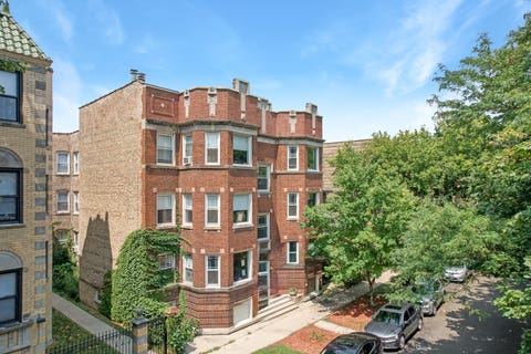 Photo of 6816 N Lakewood Avenue #2, Chicago, IL 60626 (MLS # 12720562)