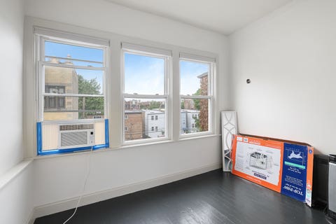 Tiny photo for 6816 N Lakewood Avenue #2, Chicago, IL 60626 (MLS # 12720562)