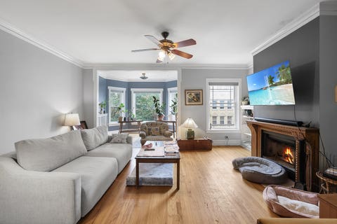 Tiny photo for 6816 N Lakewood Avenue #2, Chicago, IL 60626 (MLS # 12720562)