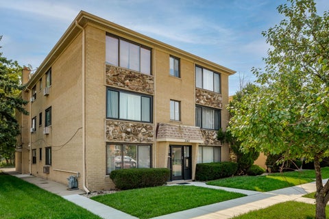Photo of 3141 N Elm Street #1, River Grove, IL 60171 (MLS # 12772391)