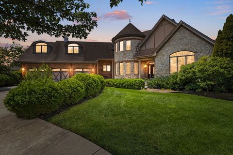 Photo of 20698 Eagle Bluff Court, Frankfort, IL 60423 (MLS # 12697813)