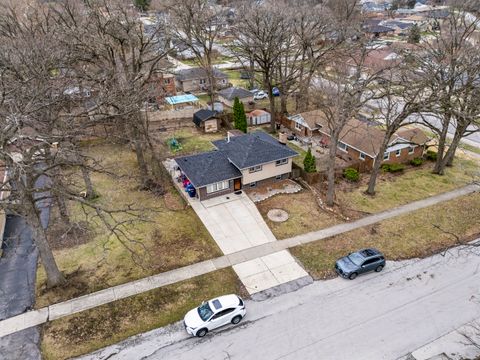 Tiny photo for 7247 W 112TH Street, Worth, IL 60482 (MLS # 12608711)