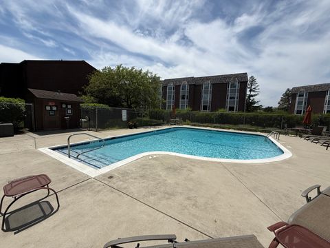 Tiny photo for 414 S Dee Road, Park Ridge, IL 60068 (MLS # 12657572)