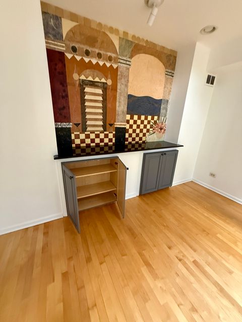 Tiny photo for 414 S Dee Road, Park Ridge, IL 60068 (MLS # 12657572)