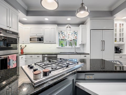 Tiny photo for 426 W Maple Street, Lombard, IL 60148 (MLS # 12782360)