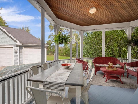 Tiny photo for 426 W Maple Street, Lombard, IL 60148 (MLS # 12782360)