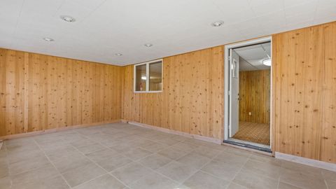 Tiny photo for 13424 S Utah Avenue, Davenport, IA 52804 (MLS # 12593172)