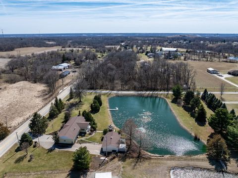 Tiny photo for 13424 S Utah Avenue, Davenport, IA 52804 (MLS # 12593172)