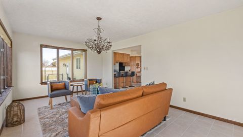 Tiny photo for 13424 S Utah Avenue, Davenport, IA 52804 (MLS # 12593172)