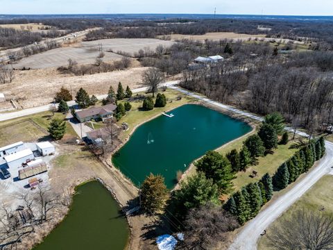 Tiny photo for 13424 S Utah Avenue, Davenport, IA 52804 (MLS # 12593172)