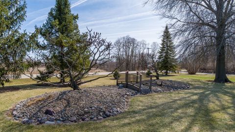 Tiny photo for 13424 S Utah Avenue, Davenport, IA 52804 (MLS # 12593172)