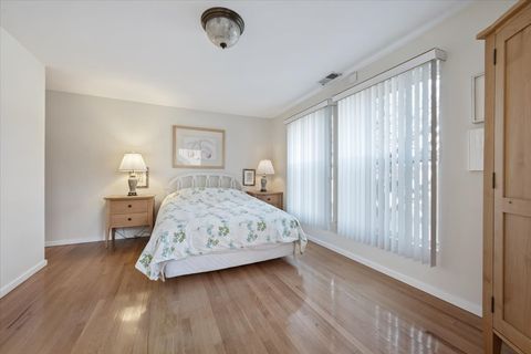 Tiny photo for 1925 Lake Avenue #104, Wilmette, IL 60091 (MLS # 12565789)