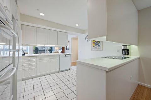 Tiny photo for 1925 Lake Avenue #104, Wilmette, IL 60091 (MLS # 12565789)