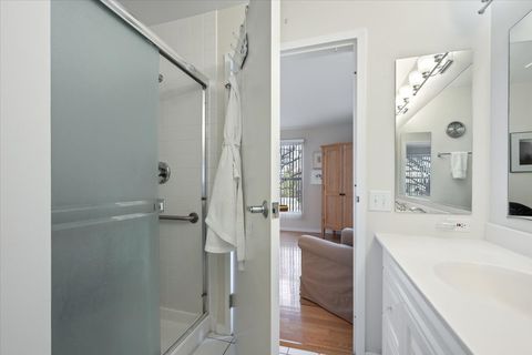 Tiny photo for 1925 Lake Avenue #104, Wilmette, IL 60091 (MLS # 12565789)