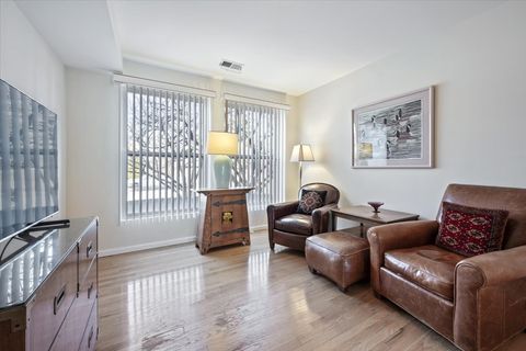 Tiny photo for 1925 Lake Avenue #104, Wilmette, IL 60091 (MLS # 12565789)