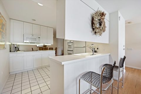 Tiny photo for 1925 Lake Avenue #104, Wilmette, IL 60091 (MLS # 12565789)