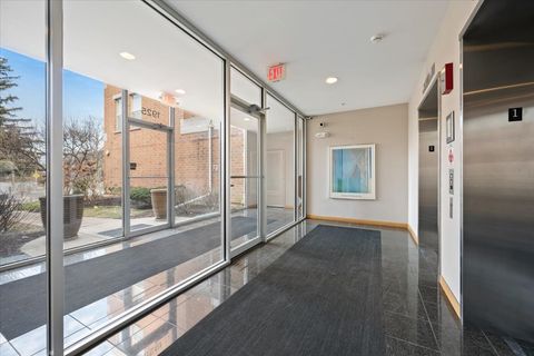 Tiny photo for 1925 Lake Avenue #104, Wilmette, IL 60091 (MLS # 12565789)