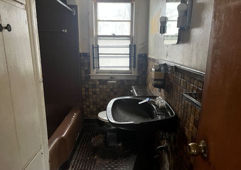 Tiny photo for 2312 S Central Avenue, Rockford, IL 61102 (MLS # 12591179)