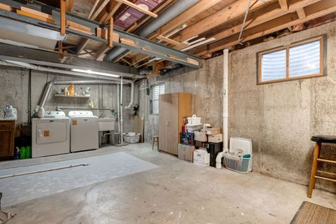 Tiny photo for 900 Dearborn Circle, Carol Stream, IL 60188 (MLS # 12630380)