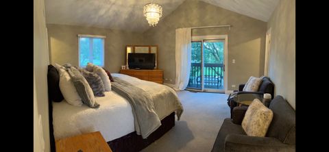 Tiny photo for 1810 Golf View Drive, Bartlett, IL 60103 (MLS # 12585211)