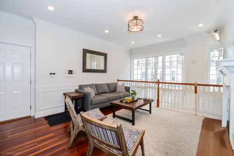Tiny photo for 2418 N SOUTHPORT Avenue #1, Chicago, IL 60614 (MLS # 12415645)