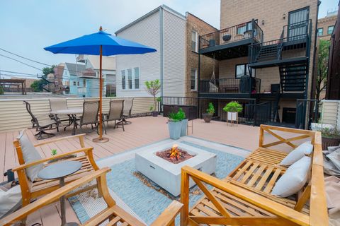 Tiny photo for 2418 N SOUTHPORT Avenue #1, Chicago, IL 60614 (MLS # 12415645)