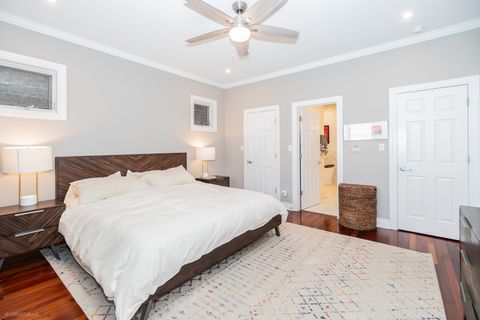 Tiny photo for 2418 N SOUTHPORT Avenue #1, Chicago, IL 60614 (MLS # 12415645)