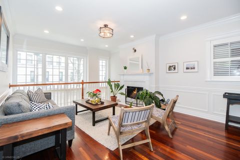 Tiny photo for 2418 N SOUTHPORT Avenue #1, Chicago, IL 60614 (MLS # 12415645)