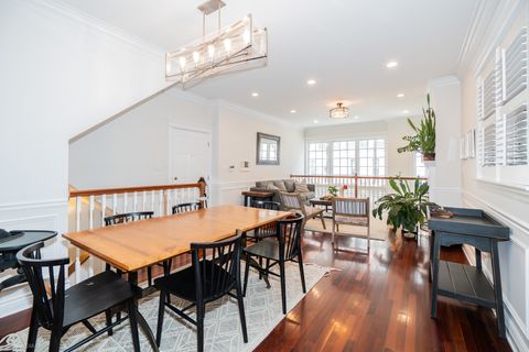 Tiny photo for 2418 N SOUTHPORT Avenue #1, Chicago, IL 60614 (MLS # 12415645)