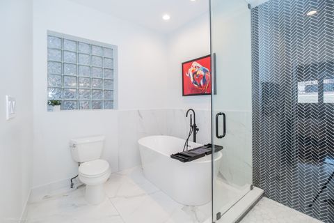 Tiny photo for 2418 N SOUTHPORT Avenue #1, Chicago, IL 60614 (MLS # 12415645)