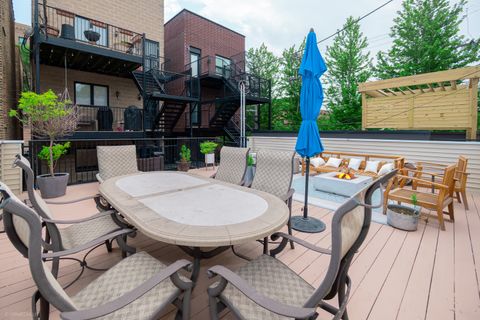 Tiny photo for 2418 N SOUTHPORT Avenue #1, Chicago, IL 60614 (MLS # 12415645)