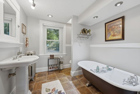 Tiny photo for 635 21st Street, Bettendorf, IA 52722 (MLS # 12769814)