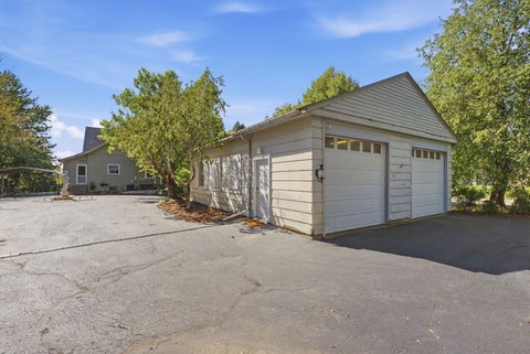 Tiny photo for 635 21st Street, Bettendorf, IA 52722 (MLS # 12769814)