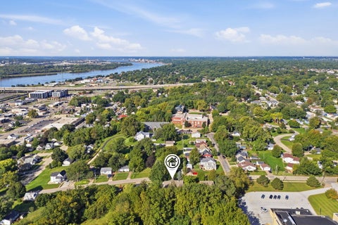 Tiny photo for 635 21st Street, Bettendorf, IA 52722 (MLS # 12769814)