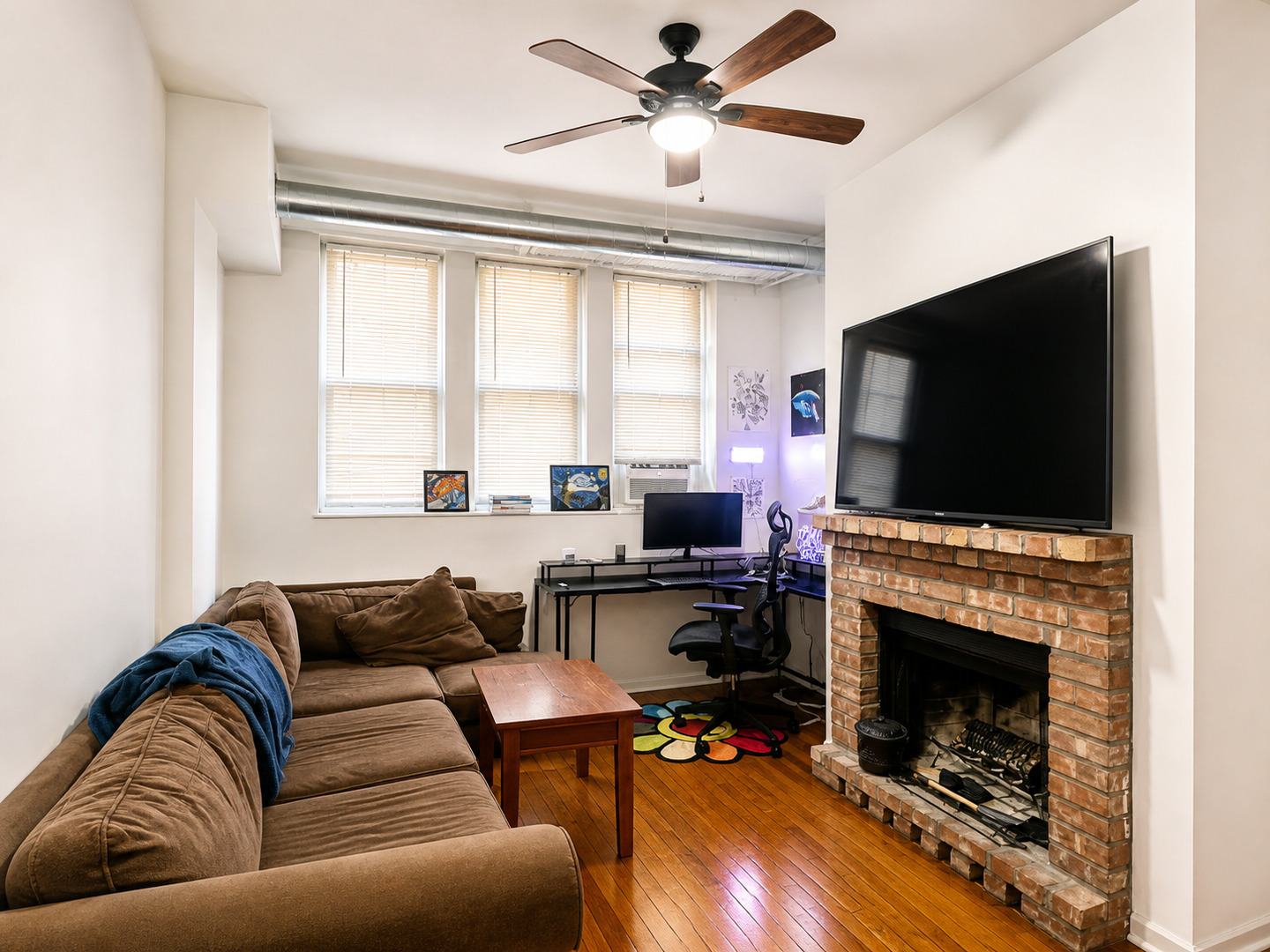 677.5 W Wrightwood Avenue GDN