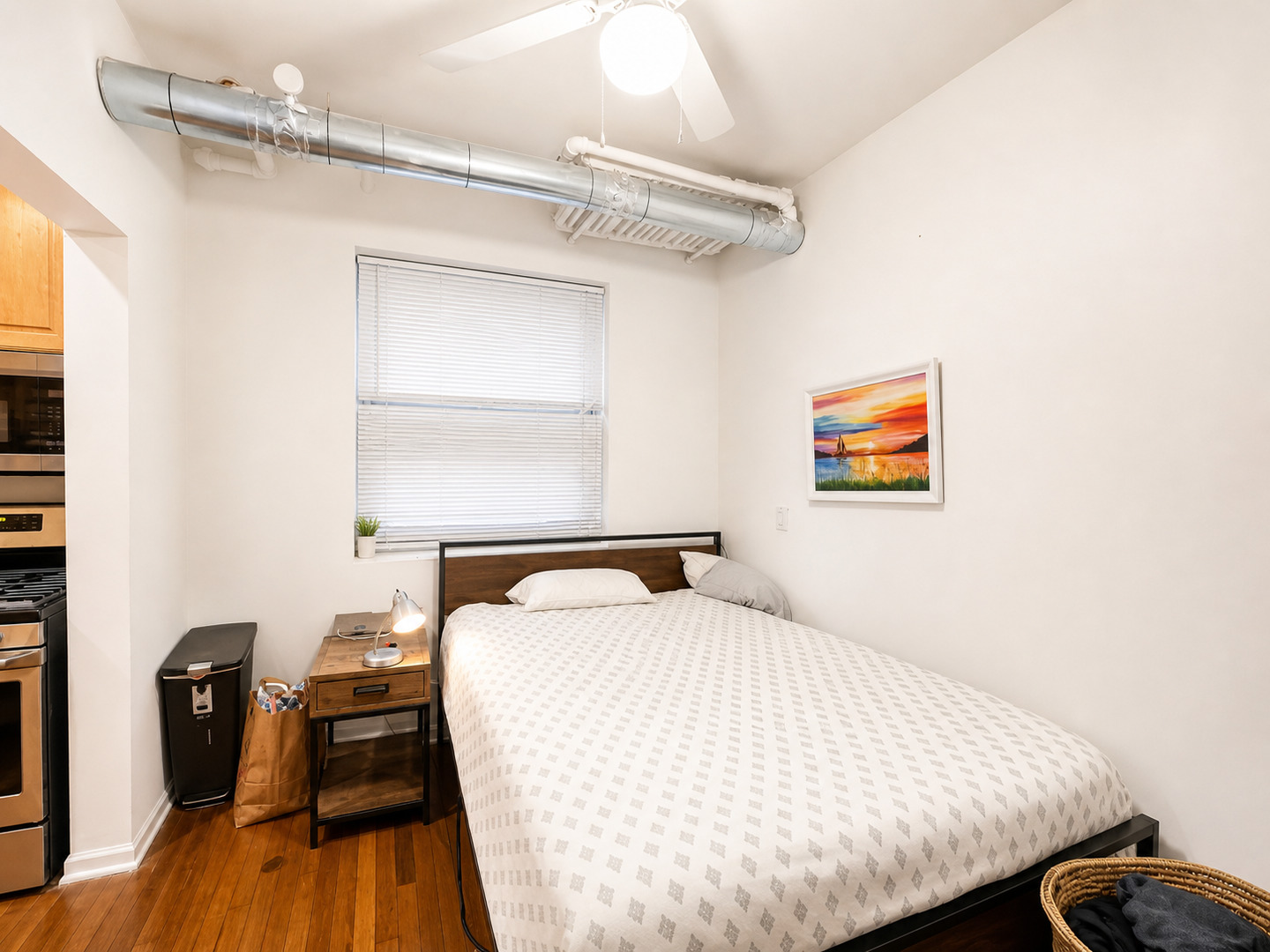 677.5 W Wrightwood Avenue GDN