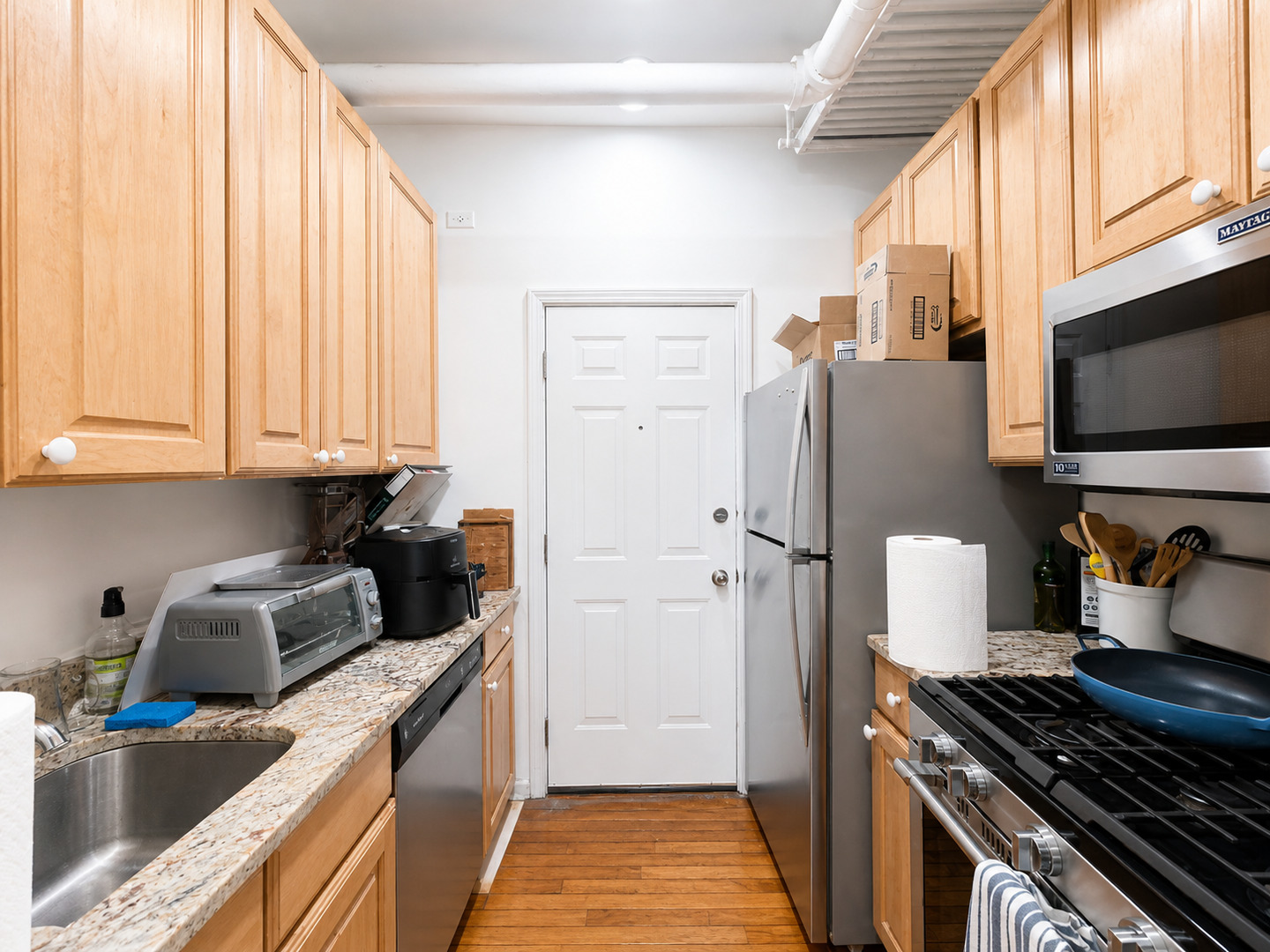 677.5 W Wrightwood Avenue GDN