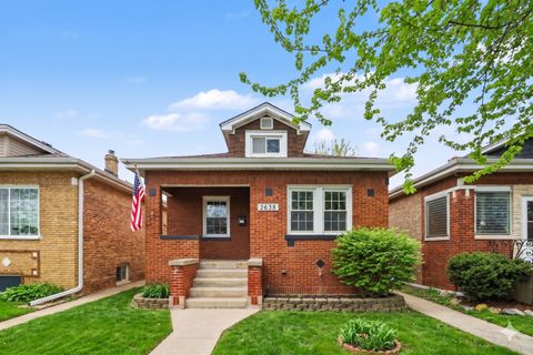2638 N New England Avenue Chicago IL 60707
