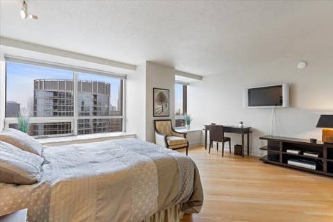 Tiny photo for 512 N MCCLURG Court #4309, Chicago, IL 60611 (MLS # 12725560)