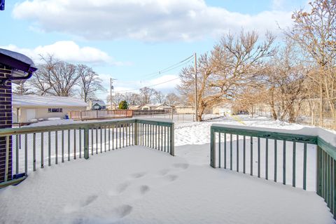 Tiny photo for 6532 W 112th Street, Worth, IL 60482 (MLS # 12555324)