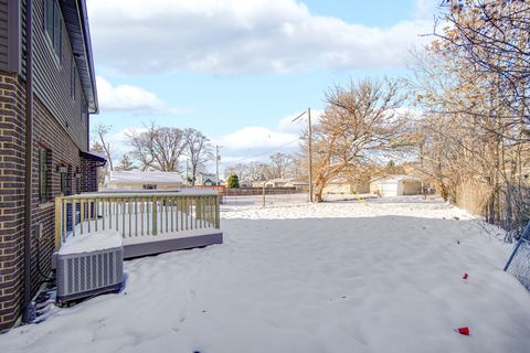 Tiny photo for 6532 W 112th Street, Worth, IL 60482 (MLS # 12555324)