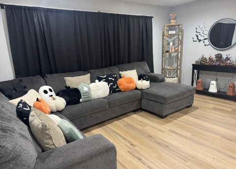 Tiny photo for 11315 S Avenue G, Chicago, IL 60617 (MLS # 12419396)