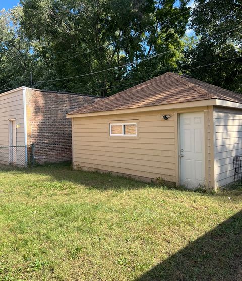 Tiny photo for 11315 S Avenue G, Chicago, IL 60617 (MLS # 12419396)