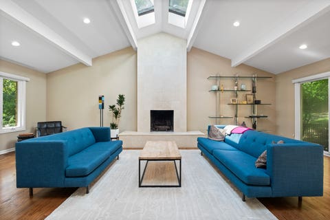 Tiny photo for 559 Hillside Drive, Highland Park, IL 60035 (MLS # 12663650)