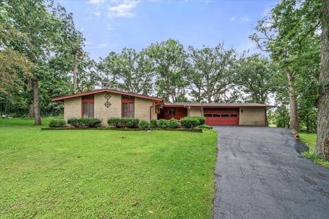 Tiny photo for 3S984 Oakland Lane, North Aurora, IL 60542 (MLS # 12733284)