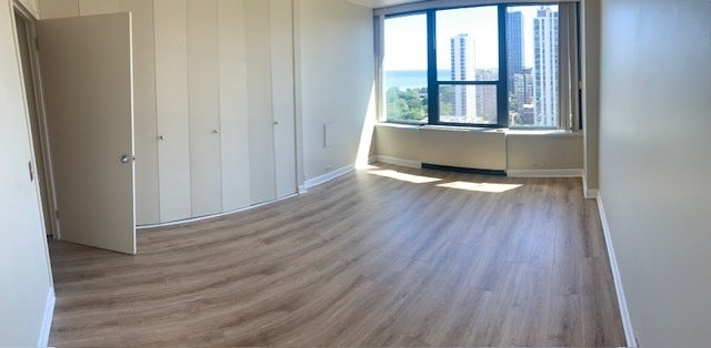 1560 N Sandburg Terrace 2104