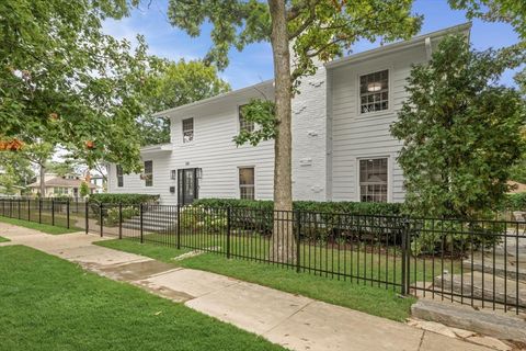 Tiny photo for 265 Randolph Street, Glencoe, IL 60022 (MLS # 12504248)