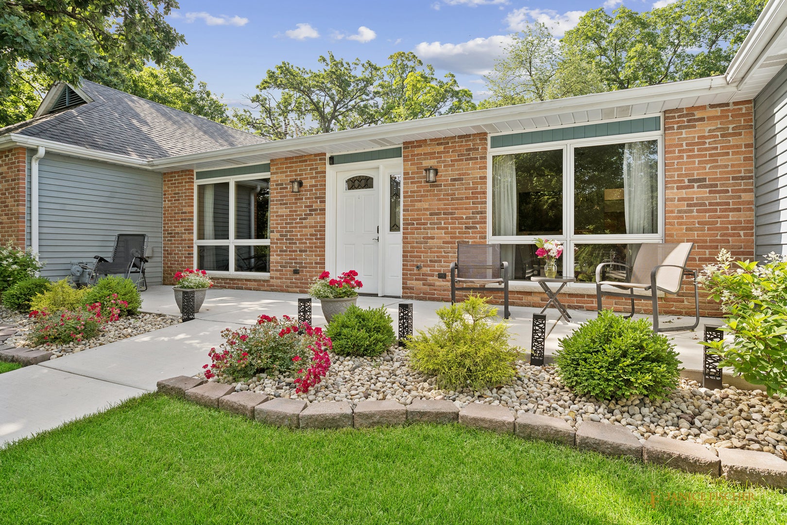 221 S Dawn Marie Drive