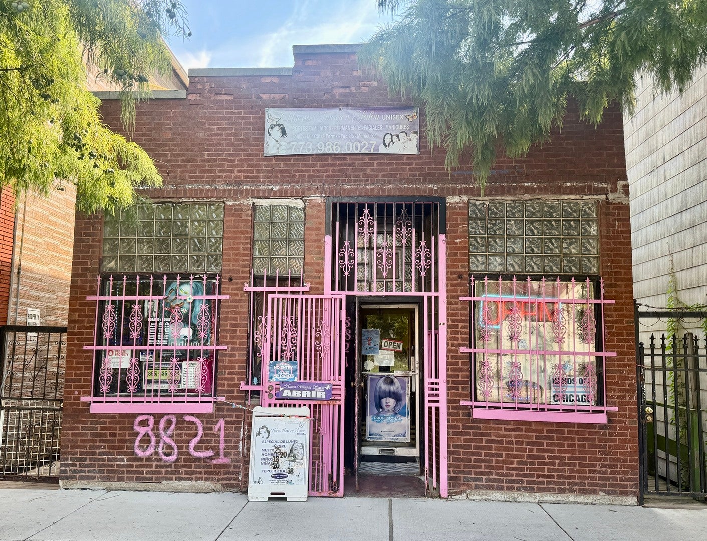 8821 S Commercial Avenue