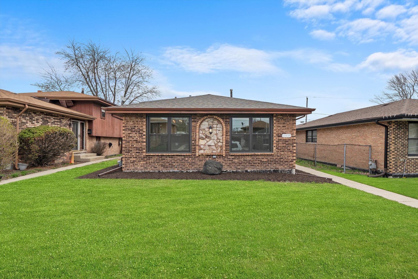 Listing image 1